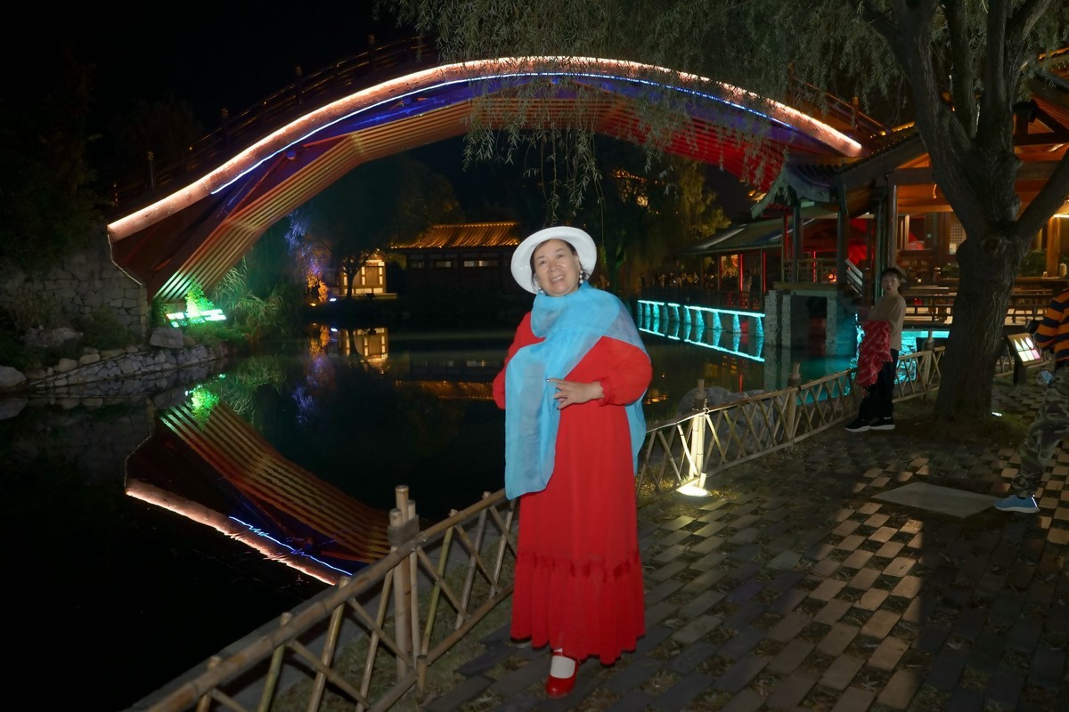 夜色中的女性最新篇章