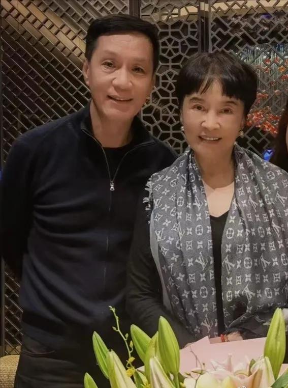 顾的女演员