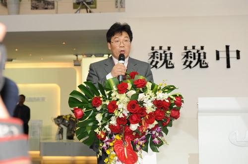 童志远最新新闻，拥抱自然，心灵寻觅宁静之旅